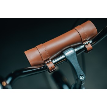 Leather saddle bag, leather bag for handlebars, leather purse for bicycles