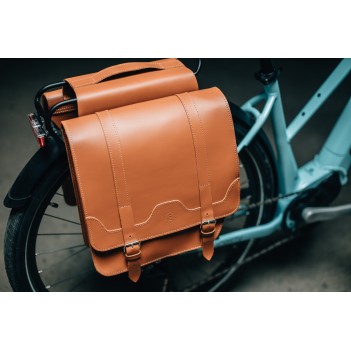 Leather panniers for bicycle